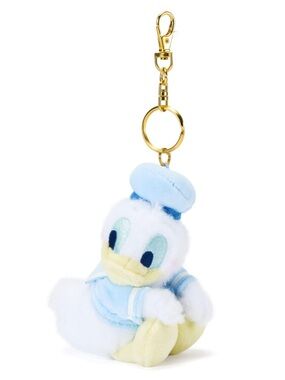 BNWT Hong Kong Disneyland Donald Duck Birthday plush keychain